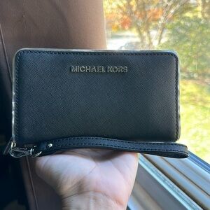 Michael Kors Wallet Wristlet